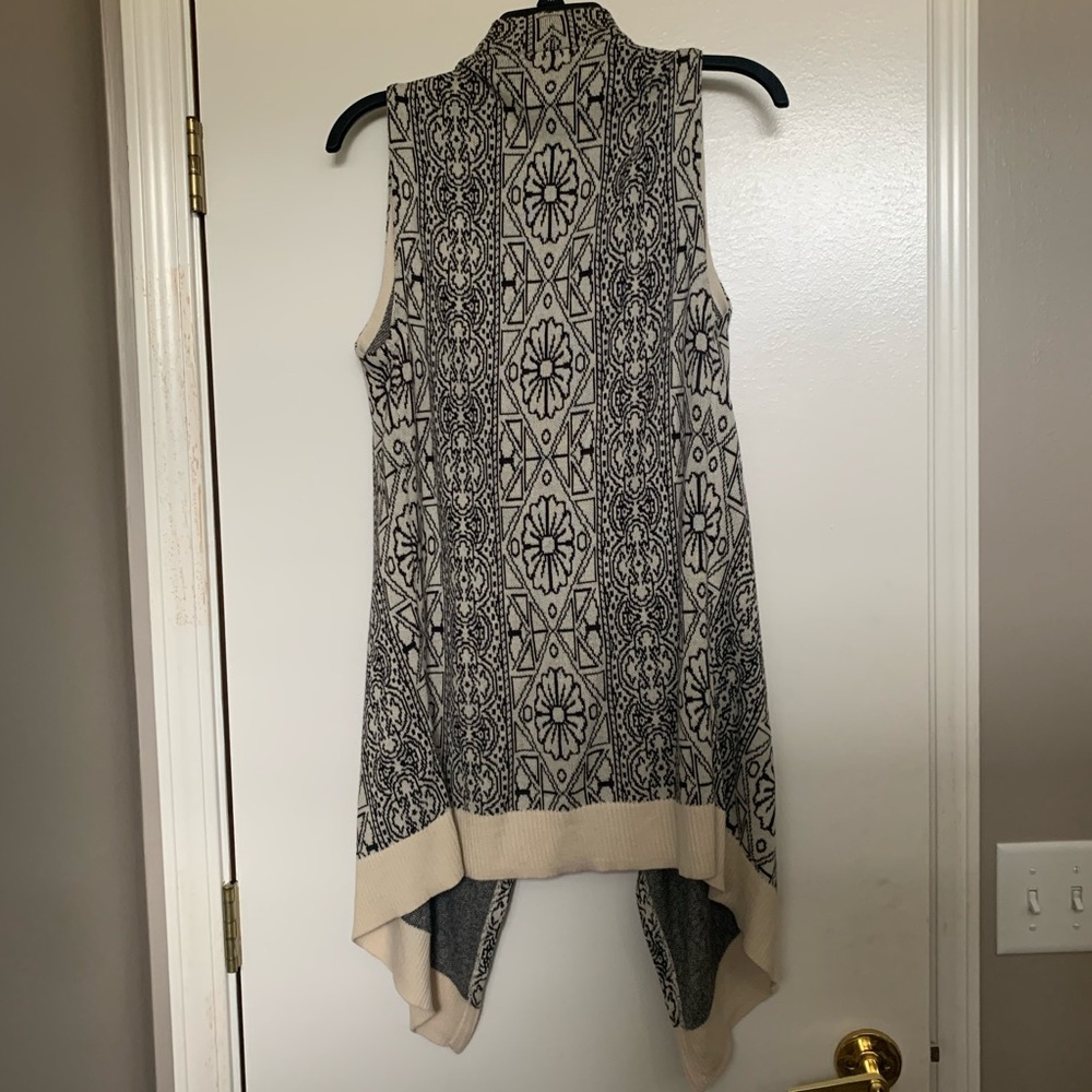 Sweater vest - Picture 2 of 2
